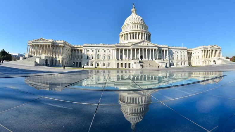 Capitol Building, Washington, US, mirrored reflection
